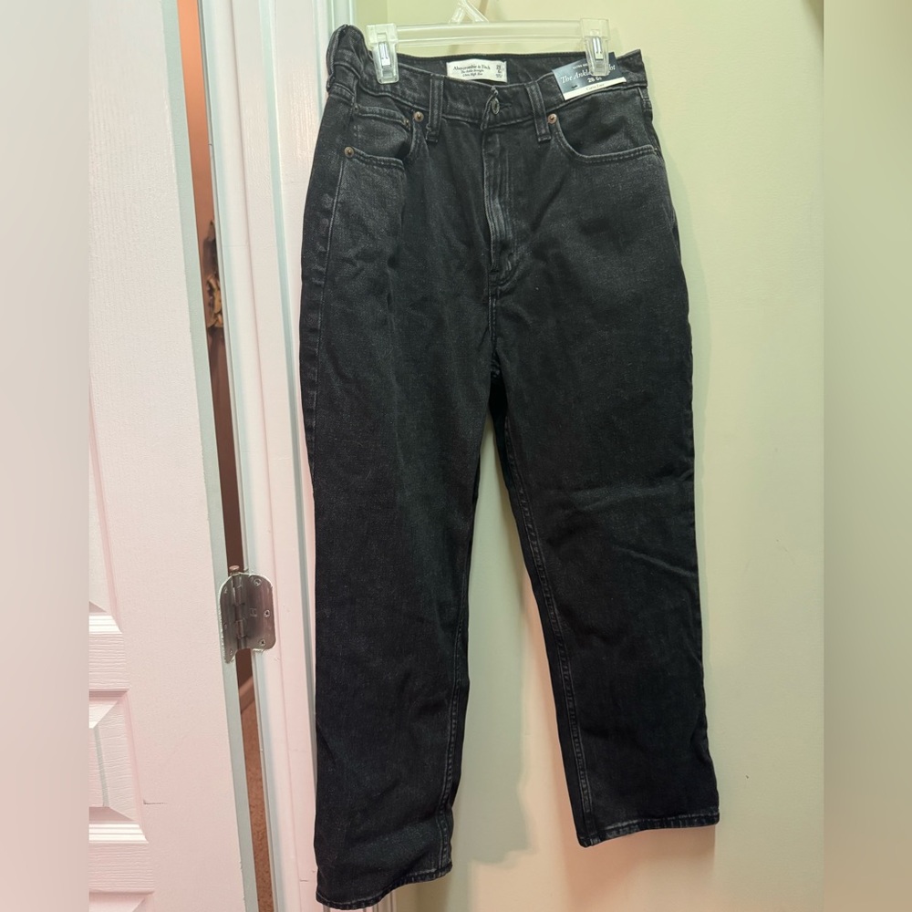 Abercrombie Curve Love Ankle Straight Black Jeans